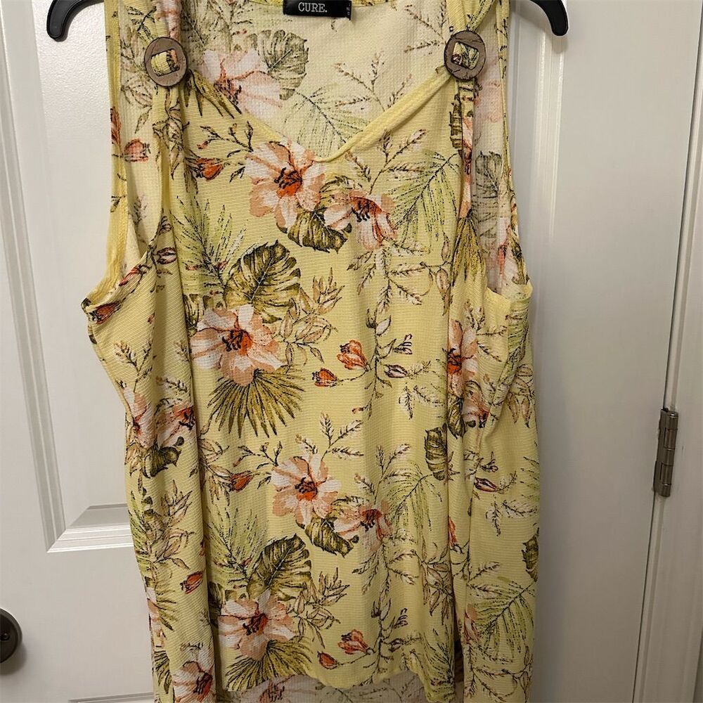 Cure Women's 1X & 2X Yellow Floral Sleeveless Tank Top Casual Summer